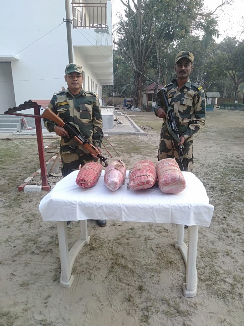 BSF_Guwahati's tweet photo. In drive against narcotics smuggling, vigilant #Bordermen of 90 & 138 Bn #BSF under @BSF_Guwahati FTR seized 190 Btls prohibited cough syrup and 11 kgs Ganja on Indo-BD international border.
#DriveAgainstNarcotics
#FirstLineOfDefence https://t.co/aaBmXGiTop