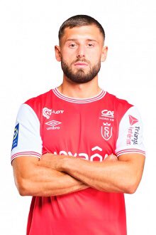 LRemoisDansLSud's tweet photo. Aujourd’hui, Arber #Zeneli fête ses 28 ans, bon anniversaire 🎂🎁🍰🎉🎊 💪🔴⚪️🍾 ! #SDR https://t.co/Z3Dik6ULRl