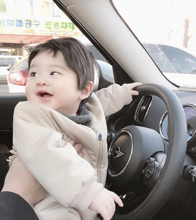 MBUPEJABAT's tweet photo. jalan" bersama papipp 💫🥰🥰 https://t.co/1DdTVCkiYM