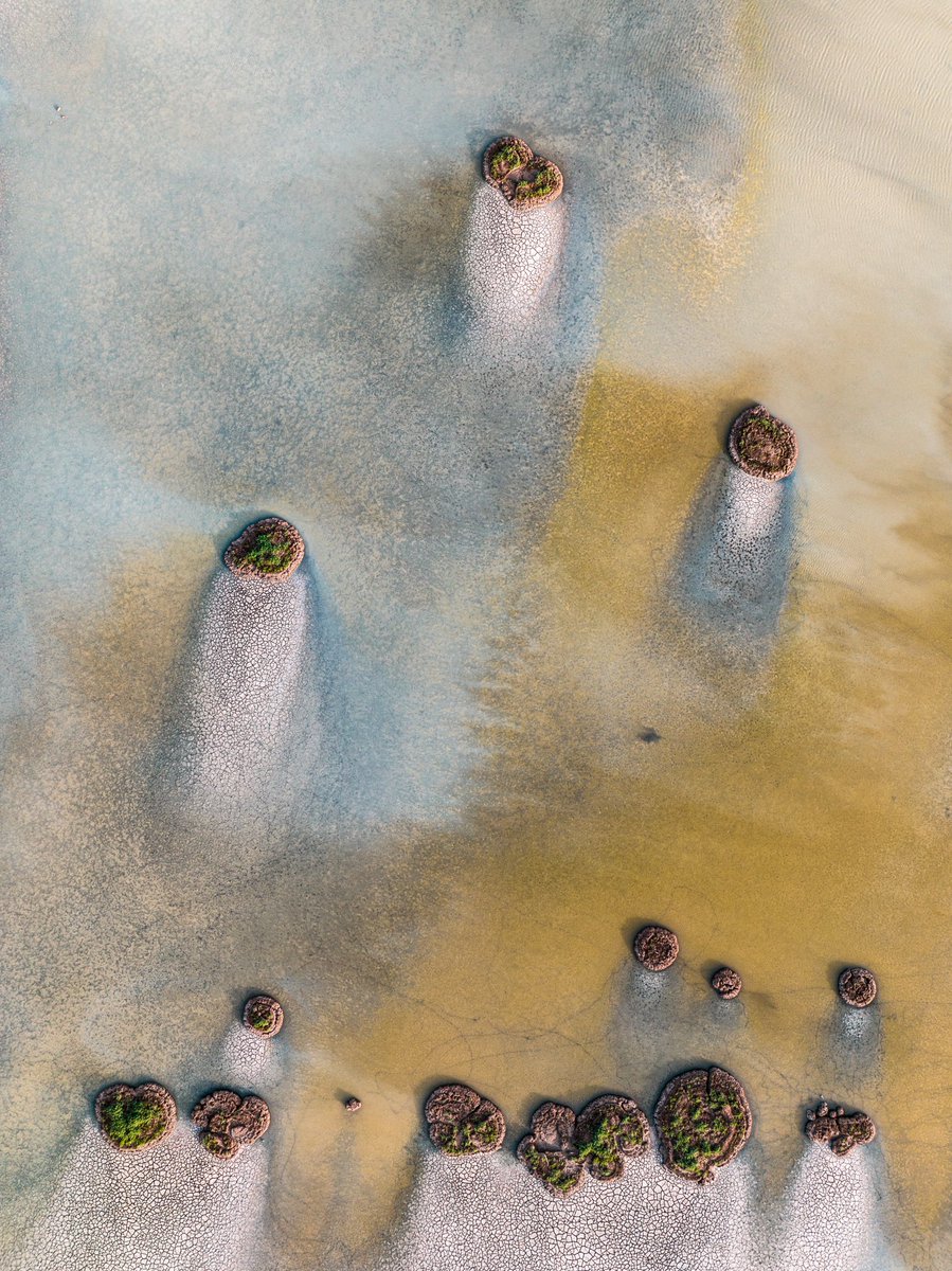 Planet Earth???
Shot on @DJIGlobal #mavic3
#sardegna #wetlands #aerialview #droneart #artist #abstract #natgeo