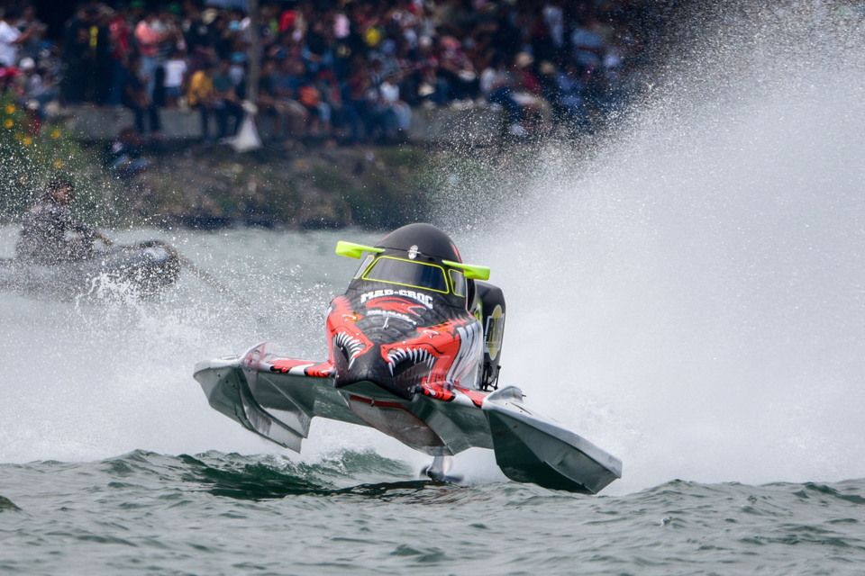 F1H2O™ tweet media