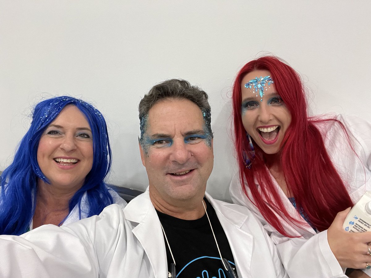 DrLarryMarshall's tweet image. It’s not a Team @CSIRO event if I’m not exercising the selfie arm 🤳

#GeekOut #TeamCSIRO #WorldPride #SydneyWorldPride
