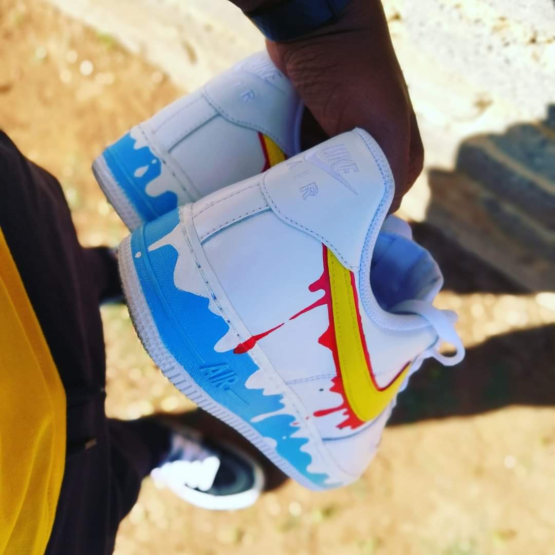 DatNigga_Rawbee's tweet photo. Now It is said That Back in 409 BC Nobody could Read nor Write on anythinh But Marshmallows and Spaceships Really, Its amazing how you dont know that you know Yet you dont Huh, Okay then🤸

I know I just made you Read Utter Nonsense 🫶 Please Like And Share # https://t.co/3d174YiNh5