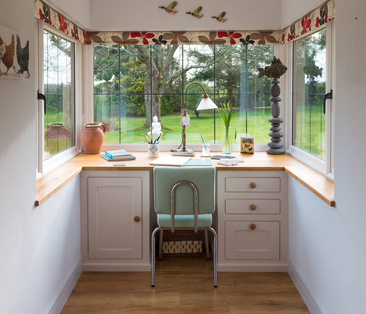 Whether you spend the day studying, creating or in meetings, we'll design a study to meet the demands of everyday life. ow.ly/zZkA50MXfjh #kitchendesign #kitchens #bathrooms #kitchensexeter #bespoke #interiordesign #traditional #contemporary