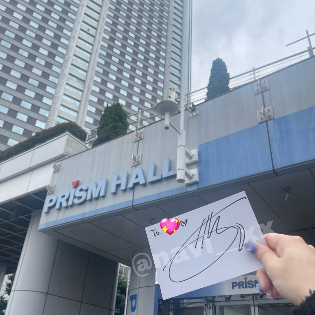 navi__xx's tweet photo. 230225 対面サイン会 レポ

ずっと目見て話してくれるジェヒョン😭
大好きなえくぼも見せてくれたし、もちもち笑顔も見せてくれたし、しれっと名前も呼んでくるし多分彼氏やった(？) https://t.co/8v4jxepMKr