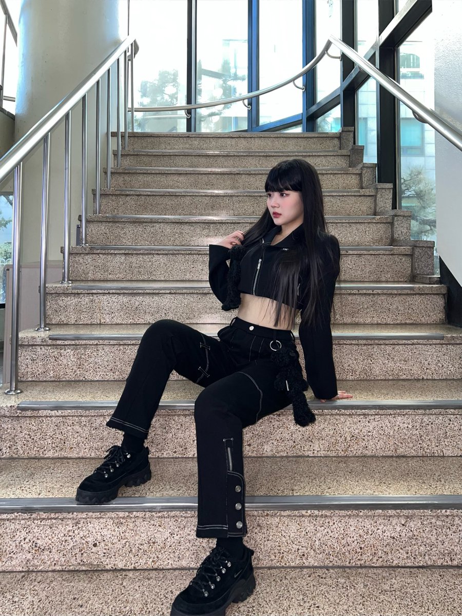 seoyeon_sss's tweet photo. Fromm update 🐶
#triples #triplesassemble #triplesrising #RISING #ASSEMBLE #yoonseoyeon #seoyeon #윤서연 #트리플에스 #トリプルS https://t.co/TXWt6raBg0
