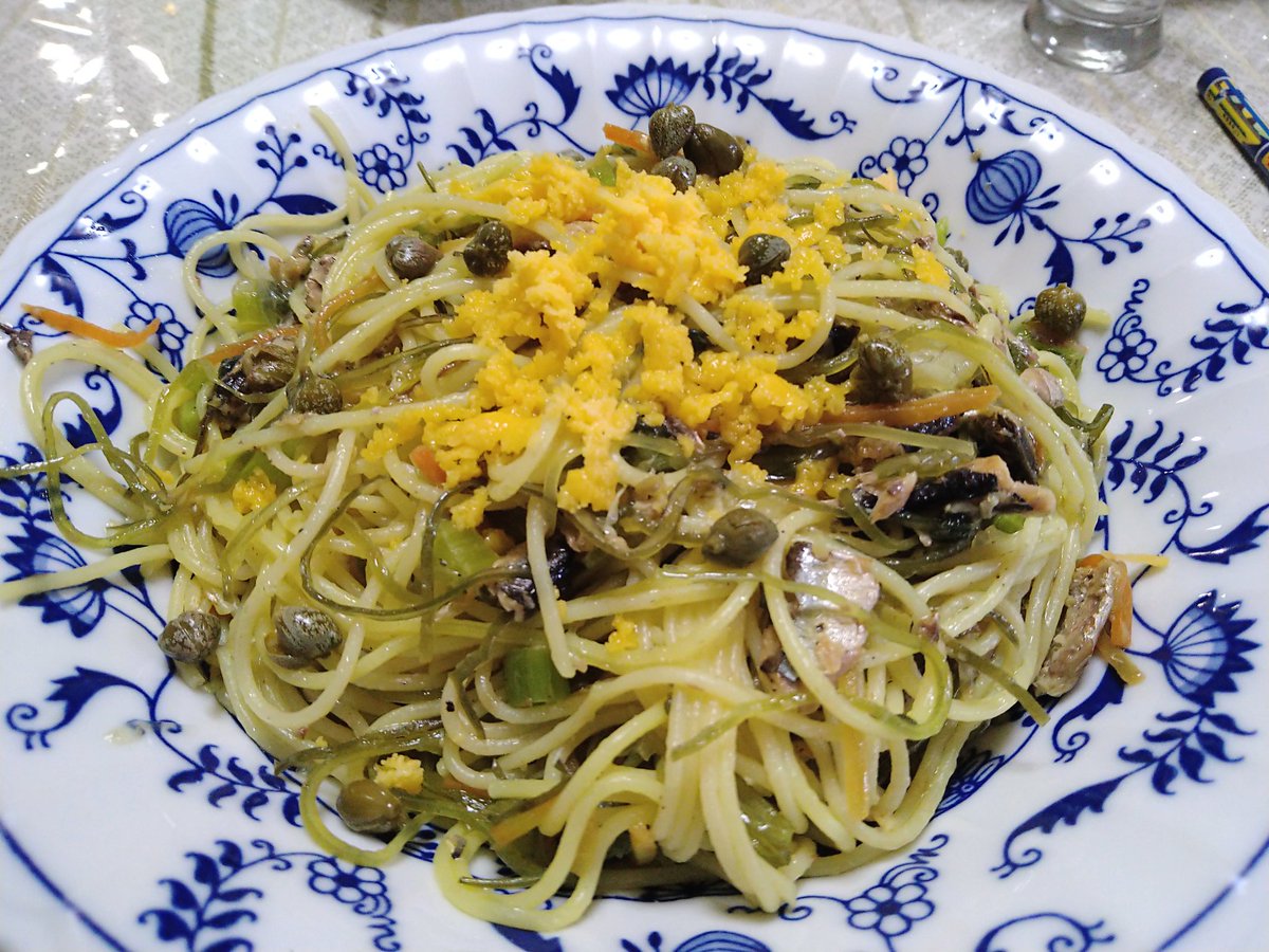 weapont9999's tweet photo. レモンと野沢菜のパスタ https://t.co/hxkh8StZcS