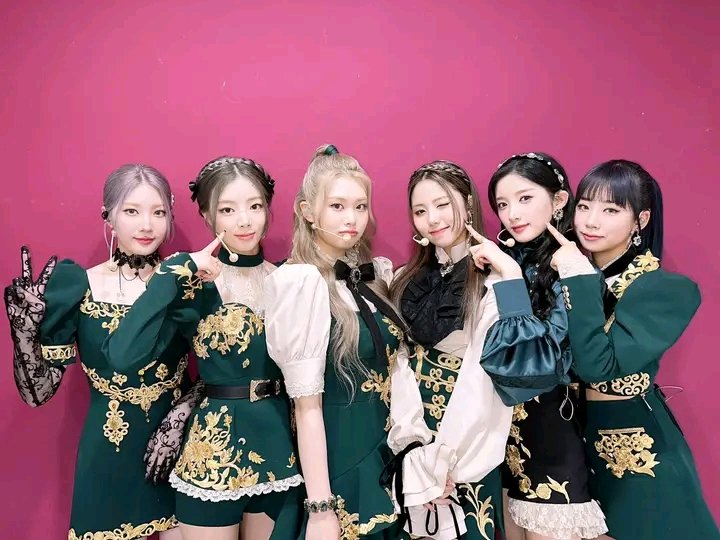 BALANCEDOLS ON THE STAGE 
#Purple_Kiss_On_Immortal_Songs
#PURPLE_KISS #퍼플키스
<a href="/RBW_PURPLEKISS/">퍼플키스 (PURPLE KISS)</a>