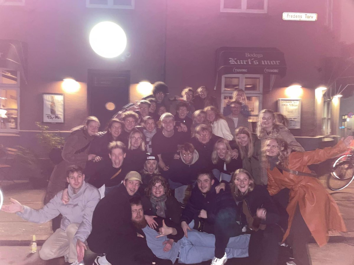 Også på denne kanal skal det selvfølgelig annonceres, at disse skønne mennesker igen i år skal sejle tværs over unisøen og hakke bajere d. 28. april. Vel mødt. 🤝#kurthardinryg #kurttilkapsejlads