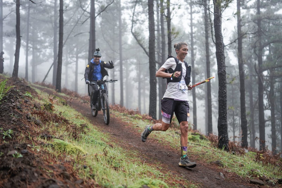 TransGC's tweet photo. 🔴 LIVE STREAMING #TRANSGRANCANARIA 🔴

Sigue en directo la emoción de #TGCClassic en nuestro canal de Youtube:
https://t.co/whQafomkRw

Foto: Jordi Saragossa

#MuchoporVivir #GreatDestination #GranCanaria

@GranCanariaDep @GranCanariaCab @LopExpo @spartantrailwc @swe_oficial https://t.co/McVaEALONK