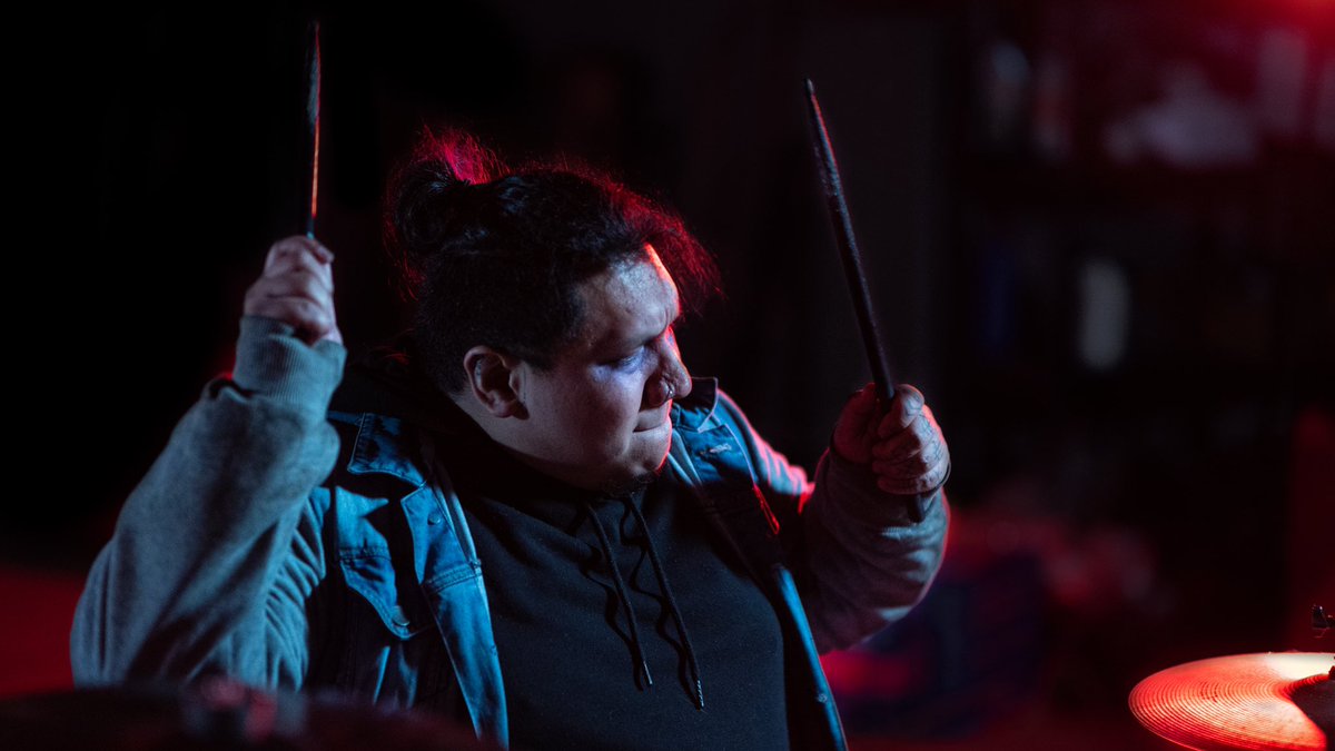 Today we gotta beat this hangover like Dom beats his meat….I mean skins. 🥁 🍖