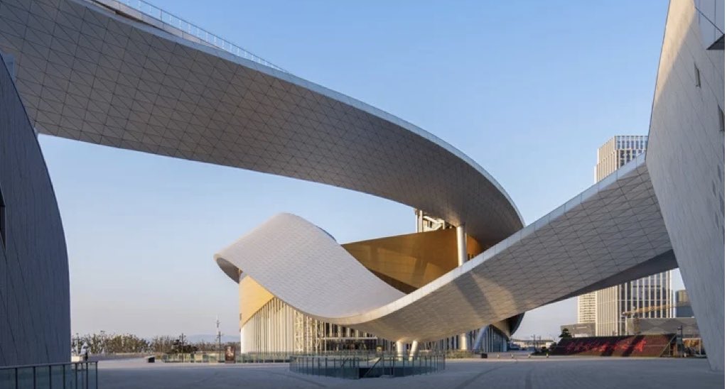 ecrette_mayu's tweet photo. Arup(アラップ)

①Jewel Changi Airport (Singapore)
②Suzhou Bay Cultural Centre (China)
③V &amp;A Dundee (UK)
④Quay Quarter Tower (Australia) https://t.co/mToCN8Mwck