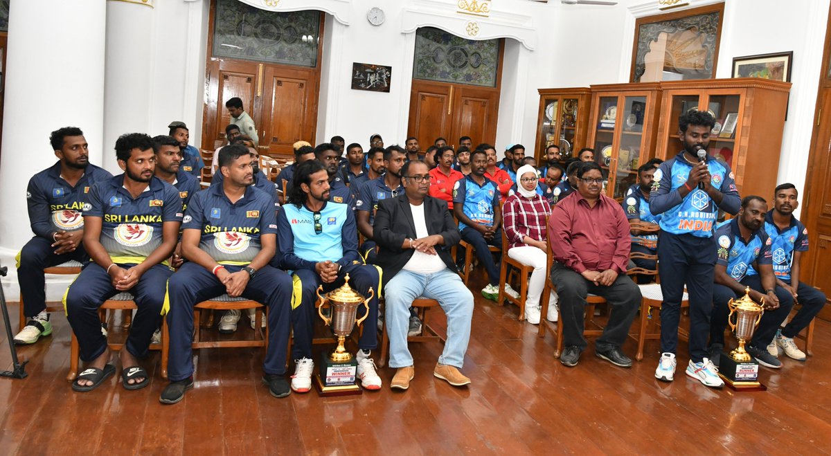 Governor Ravi interacted with the #Divyang Cricketers from Sri Lanka & India who participated in a Cricket tournament organized by Divyang Cricket Board. @PMOIndia @HMOIndia @MSJEGOI @PIB_India @ANI @PTI_News