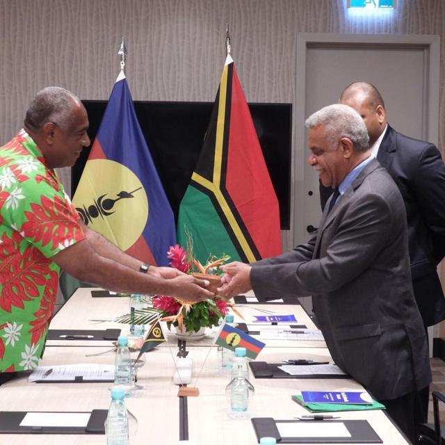 Free Visa access to New Caledonia soon

Vanuatu and New Caledonia are expected to reach a visa waiver agreement soon.

#vanuatudailypost