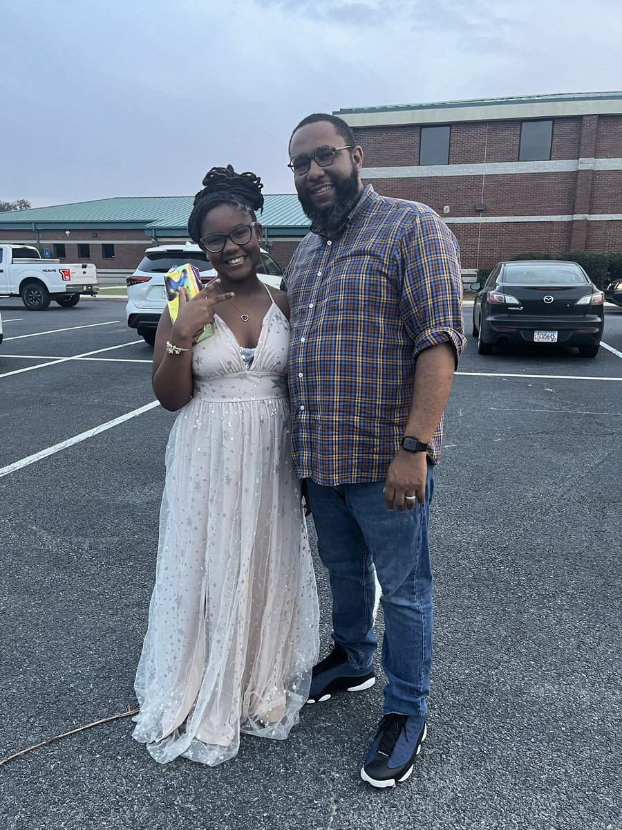 Aster_dexterETH's tweet photo. Sooooo this happened last night! Middle school formal #lfms https://t.co/GojKOWkFCA