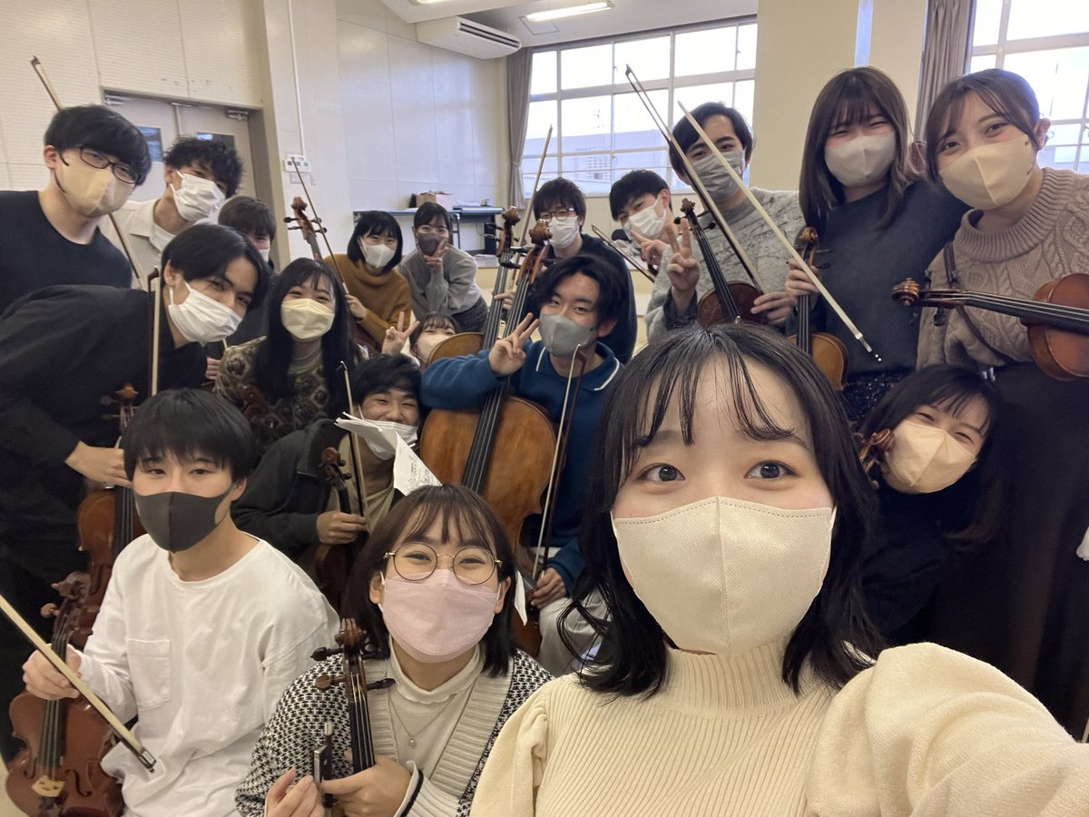 lecrin_quartet's tweet photo. 【本番まであと1日】
本日最後の練習を行いました。
L'ecrin史上最大の総勢20名での重厚な響きをお楽しみください🎻
トリプティーク、弦セレの激重プログラムを精一杯お届けしますので、ぜひ会場でお待ちしております！！
明日キリスト教会館にて13時半開場、14時開演です。
#lecrin 
#福岡演奏会 https://t.co/zWlMUIvpYb