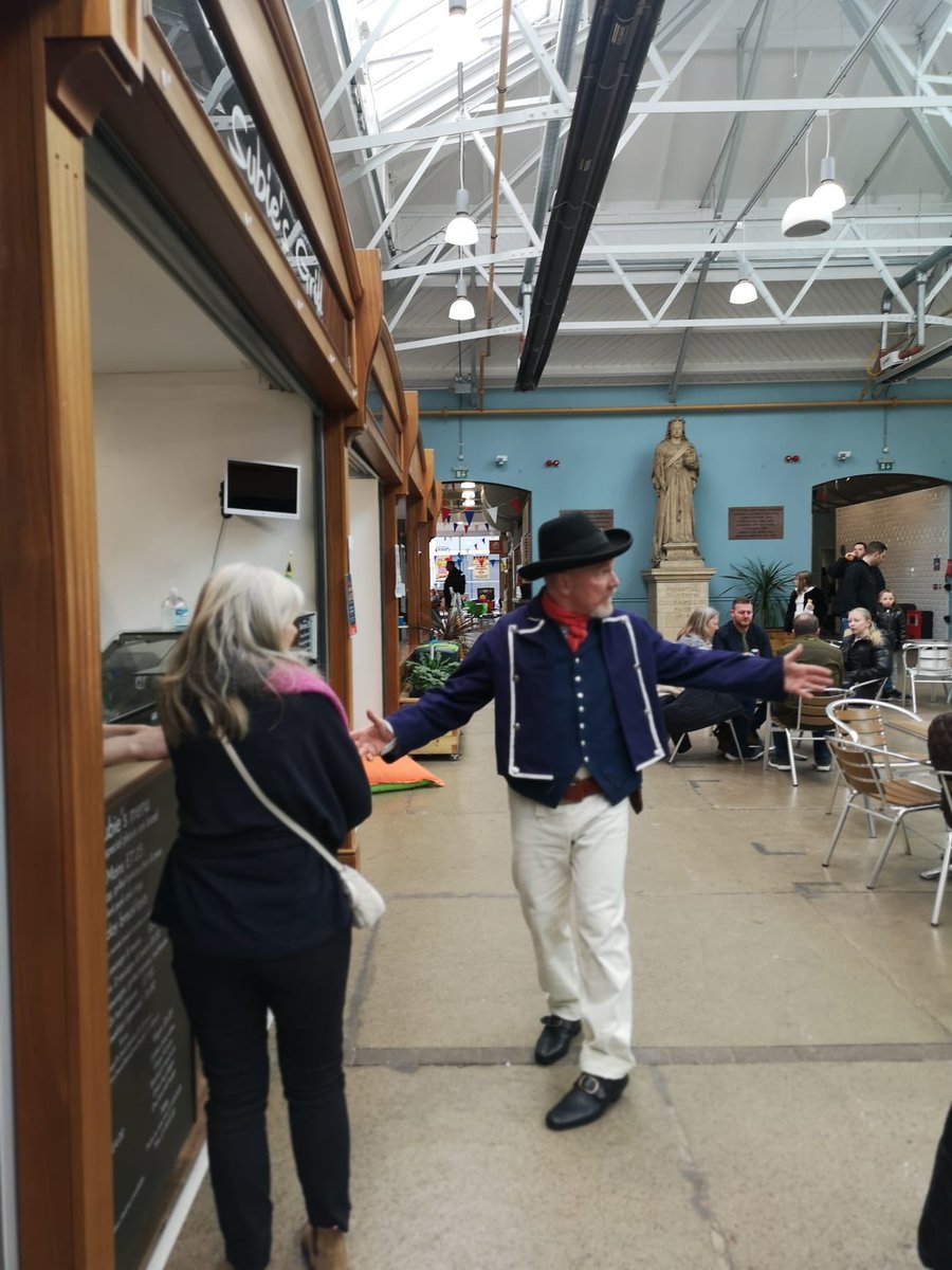 DepConUK's tweet image. Breaking — this man spotted in Gravesend market, last few minutes