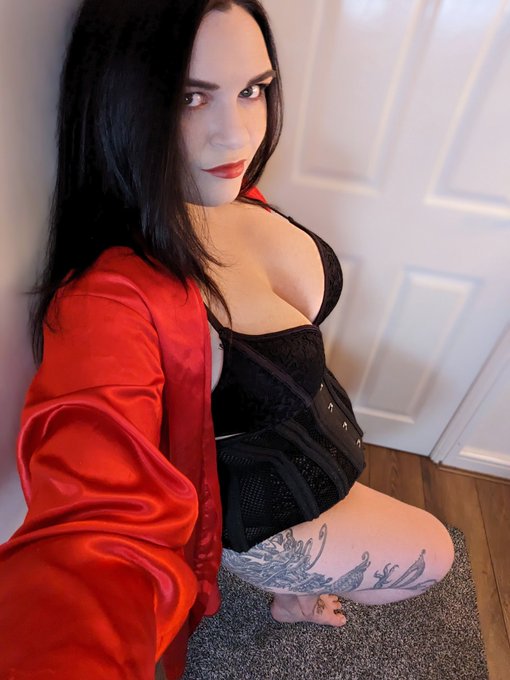 Setting up a wishtender account today 😈 https://t.co/aecw3YCslM