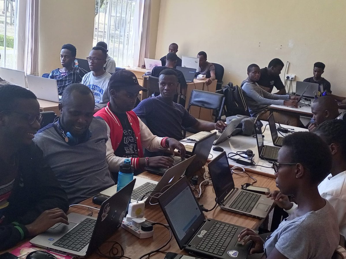 Luna Hacks tweet media