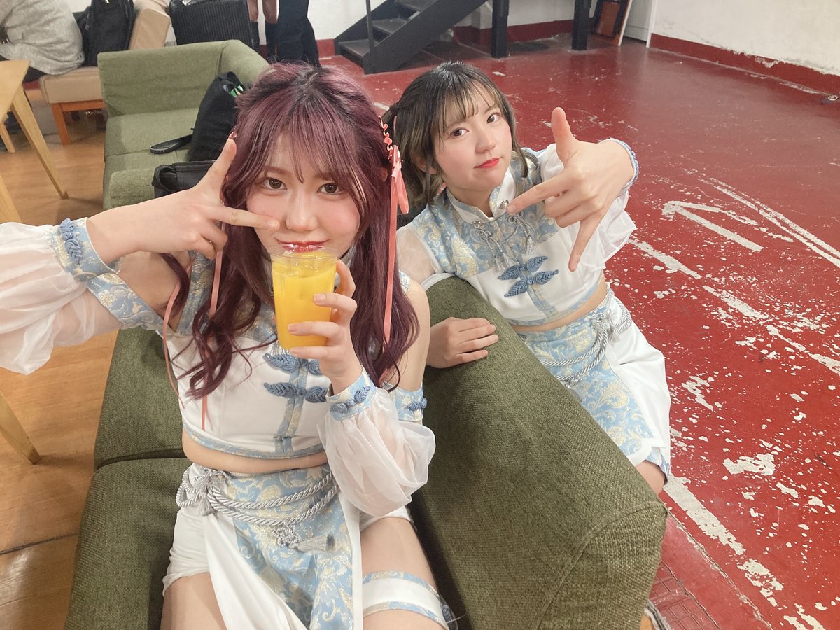 KAMuRO_official's tweet photo. 【🌐御礼🌐】

本日はGAM JAM FES！にお越しくださり、
ありがとうございました！！🙇

明日は1部は味園ユニバース
2部はDROPとなっております！！

⏬本日のセットリスト⏬ https://t.co/0RYw5V8Psk