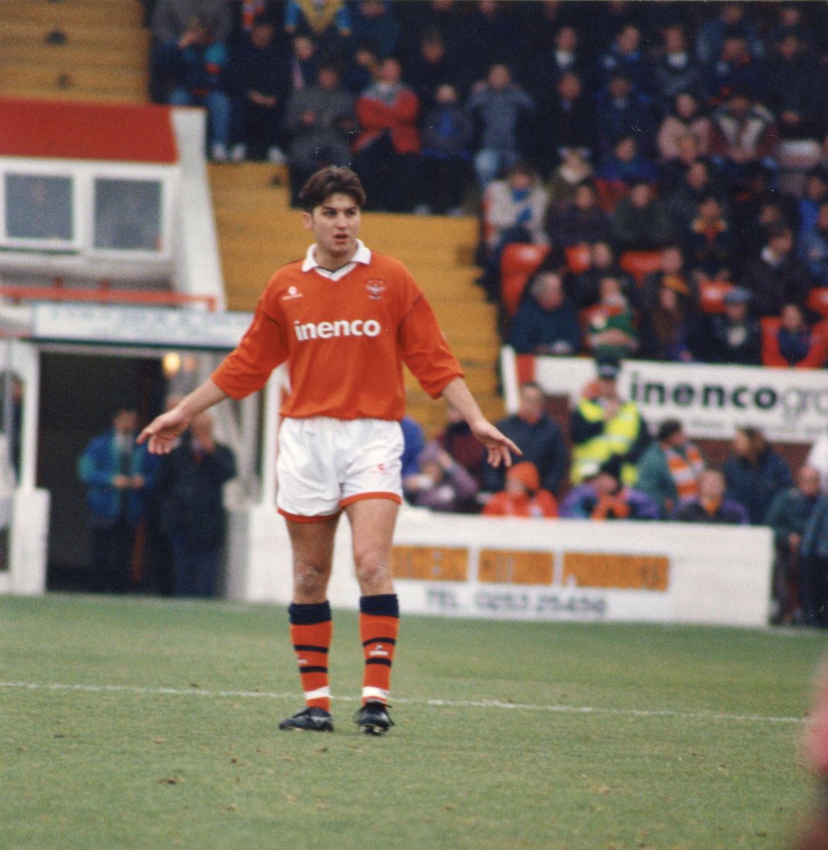 BFC_ExPlayers's tweet photo. Happy 50th Birthday today to former Pool defender & local lad ..... Jamie Murphy
Hope you have a great day Jamie !
๐๐๐โฝ๏ธ๐
#TopMan
#Physio
#HealingHands
#ProudToPlayForThePool
#MassiveHead https://t.co/dAZI6FRV5T