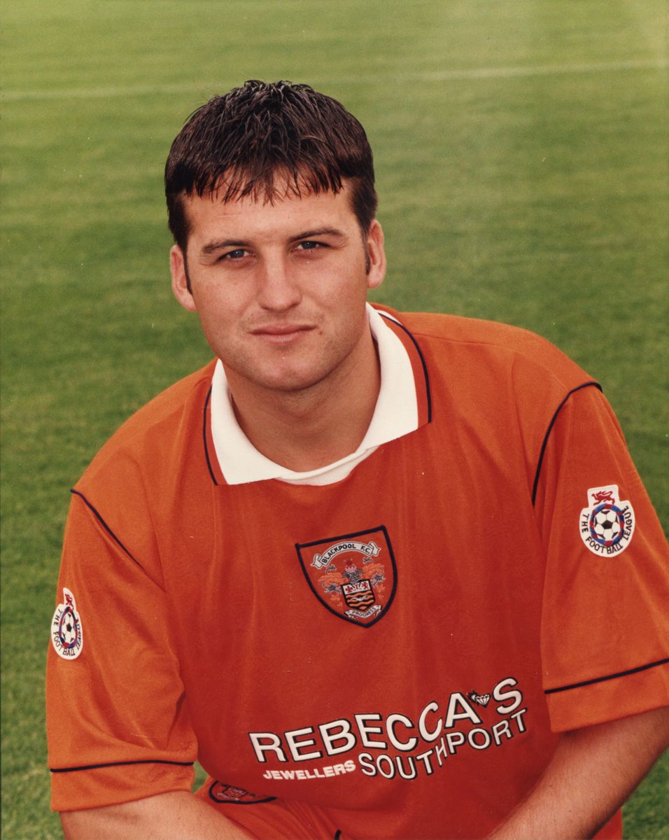 BFC_ExPlayers's tweet photo. Happy 50th Birthday today to former Pool defender & local lad ..... Jamie Murphy
Hope you have a great day Jamie !
๐๐๐โฝ๏ธ๐
#TopMan
#Physio
#HealingHands
#ProudToPlayForThePool
#MassiveHead https://t.co/dAZI6FRV5T