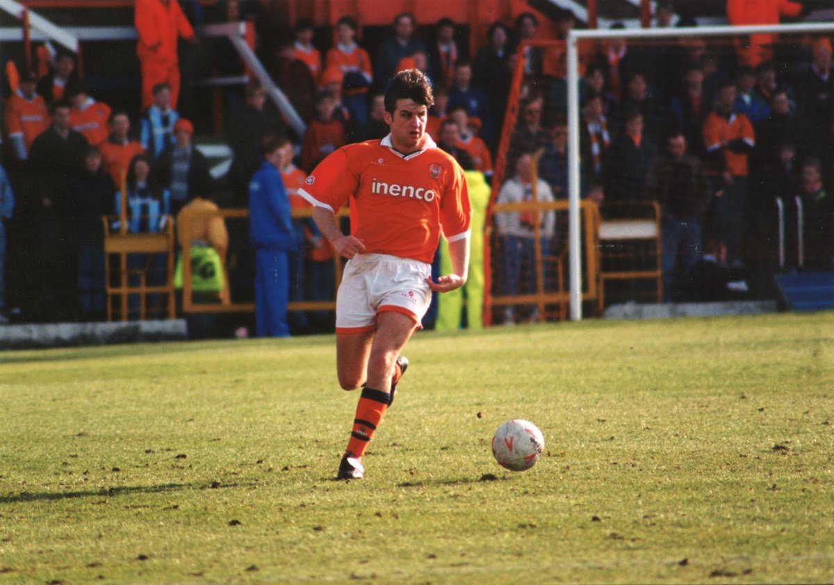 BFC_ExPlayers's tweet photo. Happy 50th Birthday today to former Pool defender & local lad ..... Jamie Murphy
Hope you have a great day Jamie !
๐๐๐โฝ๏ธ๐
#TopMan
#Physio
#HealingHands
#ProudToPlayForThePool
#MassiveHead https://t.co/dAZI6FRV5T