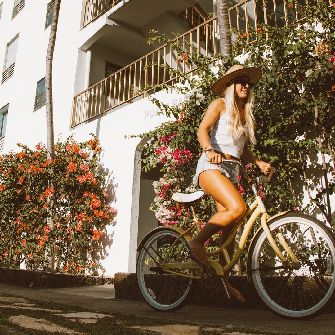 TheDoorJammer's tweet image. Hostel. Bed and breakfast. Hotel. No matter where you go, let DoorJammer be your companion on holiday, so you can focus on having a great time with peace of mind! 

#DoorJammer #countrygetaway #beachbreak #citybreak #doorsecurity #lock #peaceofmind #gadget #holiday #vacation