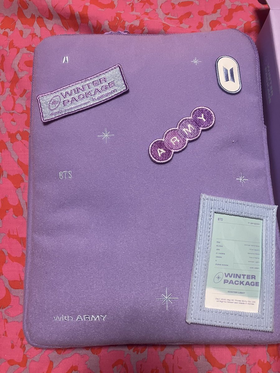 77Sugakookie's tweet image. BTS グッズ 買取 

譲: ウィンパケ 2021
箱に凹み等あり
未再生
日本語字幕
※トレカ以外全て揃ってます

求:¥2,000〜

大阪か神戸でしたら手渡し可能
郵送の場合、送料ご負担お願いします🤲検索からでもお気軽にお声掛けください

#bts
#winterpackage
#btsグッズ