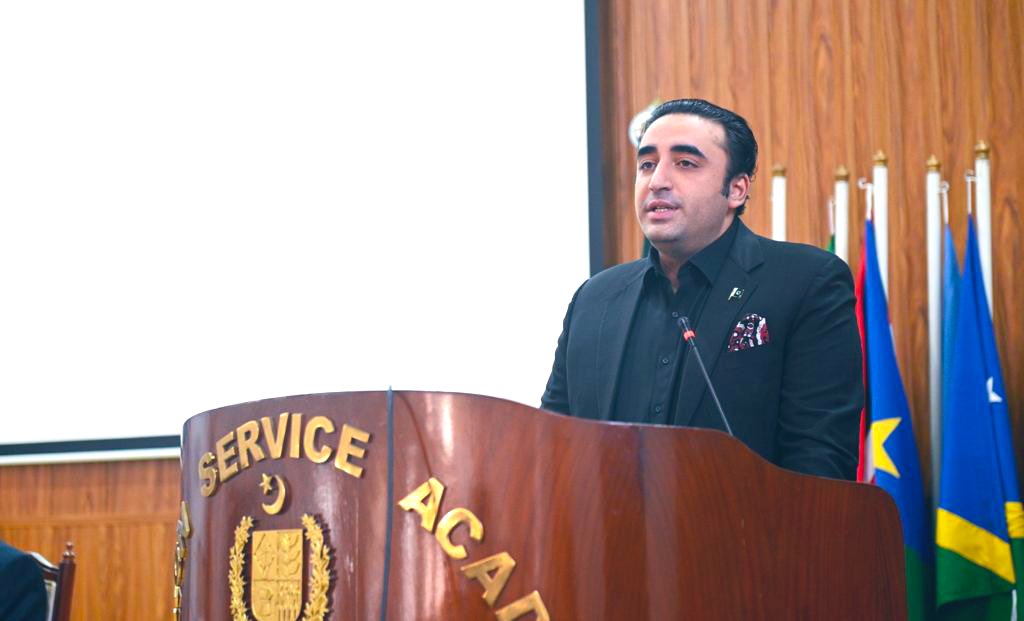 RashidKhaskhele's tweet photo. Chairman PPP @BBhuttoZardari inaugurating today the process of dynamic Registry of deserving women thr @NadraPak under @bisp_pakistan at Sindh Assembly auditorium.

Federal Minister for Poverty Alleviation @ShaziaAttaMarri &amp; Sindh CM @MuradAliShahPPP will also address ceremony https://t.co/b0tMCwjmki