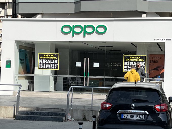 Oppo, T�rkiye�deki ma�azalar�n� kapat�yor!
