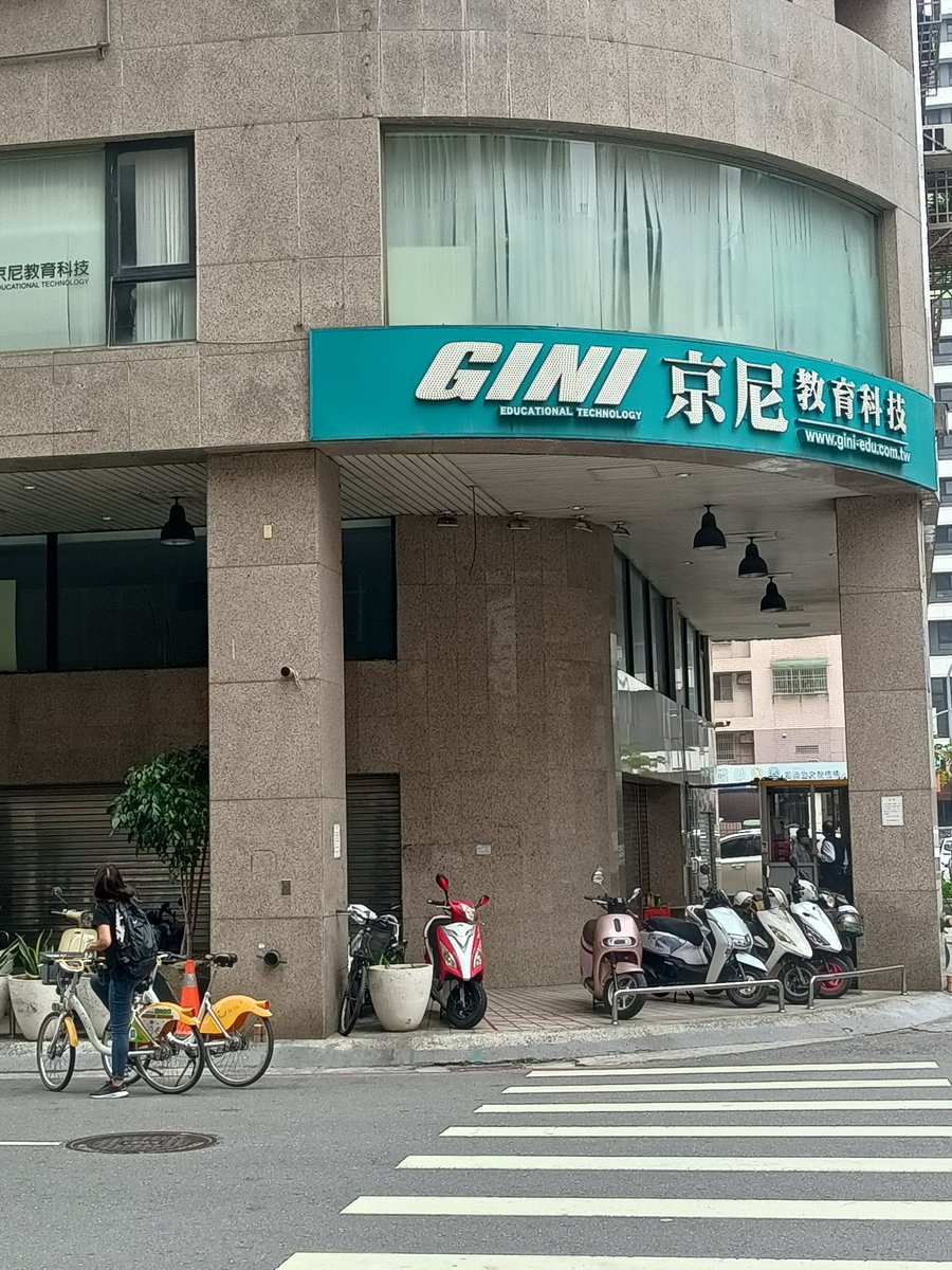 Josh Hoang-Wilkes tweet media