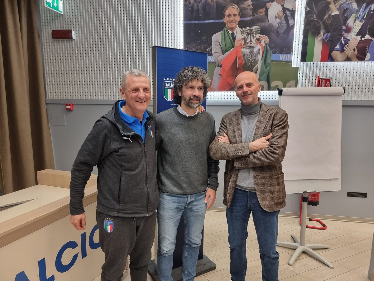 nataledg's tweet photo. @Municipia_Spa orgogliosa di essere sponsor della @NazITASindaci. 
Obiettivo? Vincere la partita più sfidante: città più smart e piu vicine ai cittadini. Grazie a Mirko Patron, che da oggi lascia la guida della @NazITASindaci, e a Damiano Tommasi  @17tommasi  neoeletto presidente https://t.co/AIIdJa527k