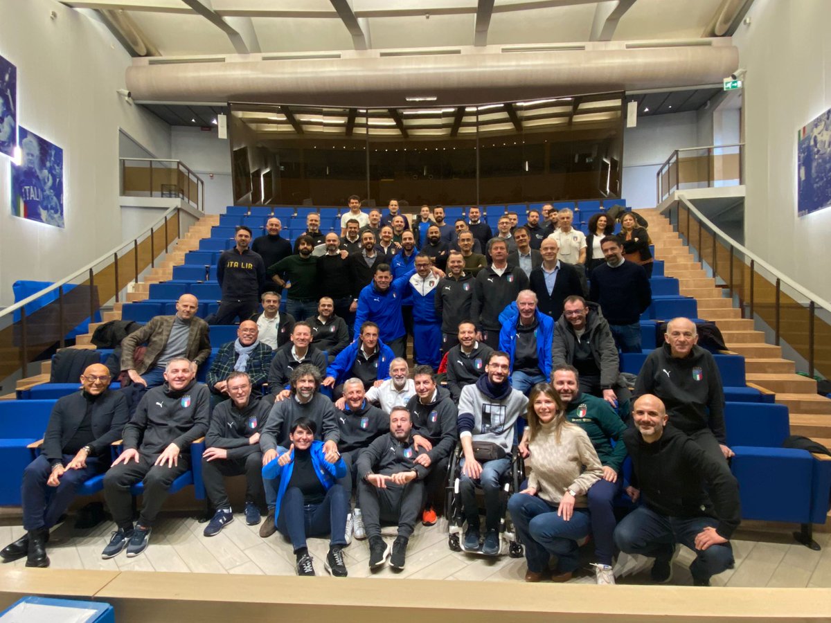 nataledg's tweet photo. @Municipia_Spa orgogliosa di essere sponsor della @NazITASindaci. 
Obiettivo? Vincere la partita più sfidante: città più smart e piu vicine ai cittadini. Grazie a Mirko Patron, che da oggi lascia la guida della @NazITASindaci, e a Damiano Tommasi  @17tommasi  neoeletto presidente https://t.co/AIIdJa527k
