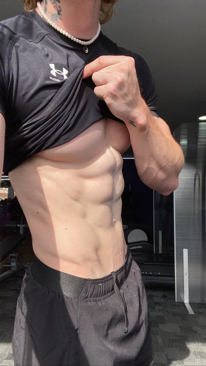 downunderjack30's tweet photo. I finally regained access to my account.  I'M BACK MY BOYS.  Open the photo and come serve your king 😈 🔥 https://t.co/ou4J8HLhKL