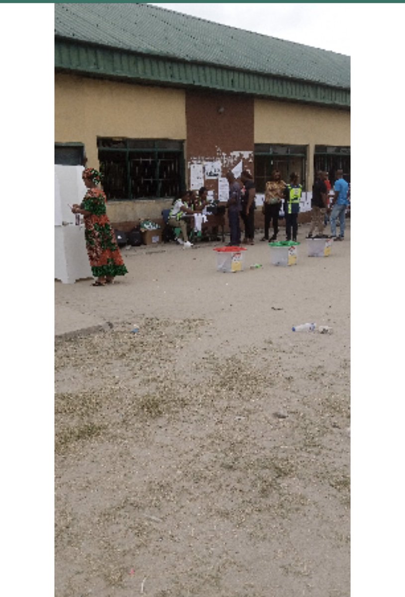 Live update from the Zabe app.
LGA: Obioakpor , Rivers
Time: 11:40 am

Report: INEC officials are on ground and voting is going smoothly.
 
Live picture from #zabeapp
#monitoryourvotes #zabe #nigeriadecides2023