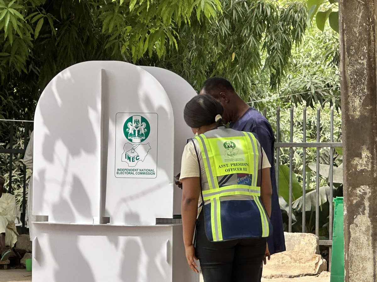ikemugwu's tweet photo. Voting at polling unit 077 by Sheraton Abuja. 

#NigeriaDecides #NigeriaDecides2023 #NigeriaElections2023 # https://t.co/jZqjJldlWH