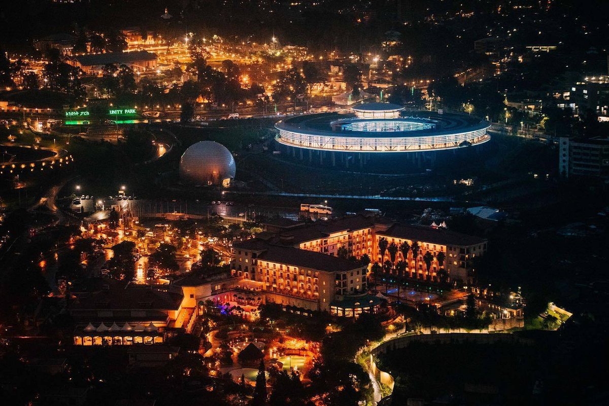 Enqopapropertie's tweet photo. The real estate industry in Addis Ababa is booming, so now is the time to invest. Come join the exciting world of property ownership in this vibrant and expanding city!#RealEstateSecret #RealEstateAdvice #RealEstateTrends #RealEstateInsight #RealEstateNews #RealEstatePhotos #Real https://t.co/rUkEShDjyd