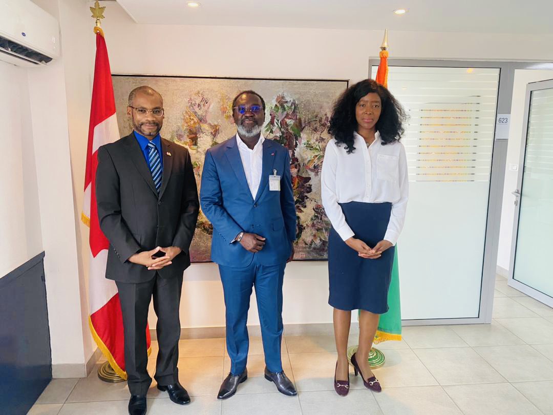 Entretien très cordial et fructeux entre l’Ambassadeur du Canada 🇨🇦 en Côte d’Ivoire 🇨🇮 <a href="/AndersonBlanc2/">Anderson Blanc</a> et Alain Kouadio, <a href="/alainyaokouadio/">Alain Kouadio</a>  Président-Fondateur du Groupe Kaydan. Échanges très enrichissants sur la coopération économique 🇨🇦 🇨🇮 <a href="/TCS_SDC/">Trade Commissioner Service</a> <a href="/AmbCanCI/">Canada Côte d'Ivoire</a>