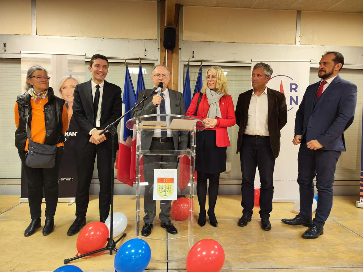 🎉🇫🇷📸 Un grand merci à @jsanchez_rn qui a accepté notre invitation ce vendredi soir à #CamaretSurAygues pour un dîner-débat en présence d'une centaine de personnes ! Compte-rendu et reportage complet à retrouver sur notre page Facebook ⤵️ m.facebook.com/story.php?stor…