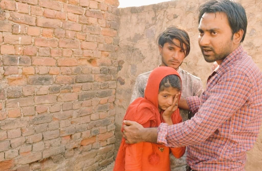 MOHDASI31698790's tweet image. होना तो ये था के आज पूरा भारत एक आवाज़ हो कर उन आतंकियों के खिलाफ बोलता जो नासिर, जुनैद जैसे न जाने कितनो को मार दिया है
लेकिन समाज का सबसे बड़ा हिस्सा #सड़ चुका है और मुसलमान  उनके गुलाम बन चुके है #मोनू_मानेसर_को_गिरफ्तार_करो