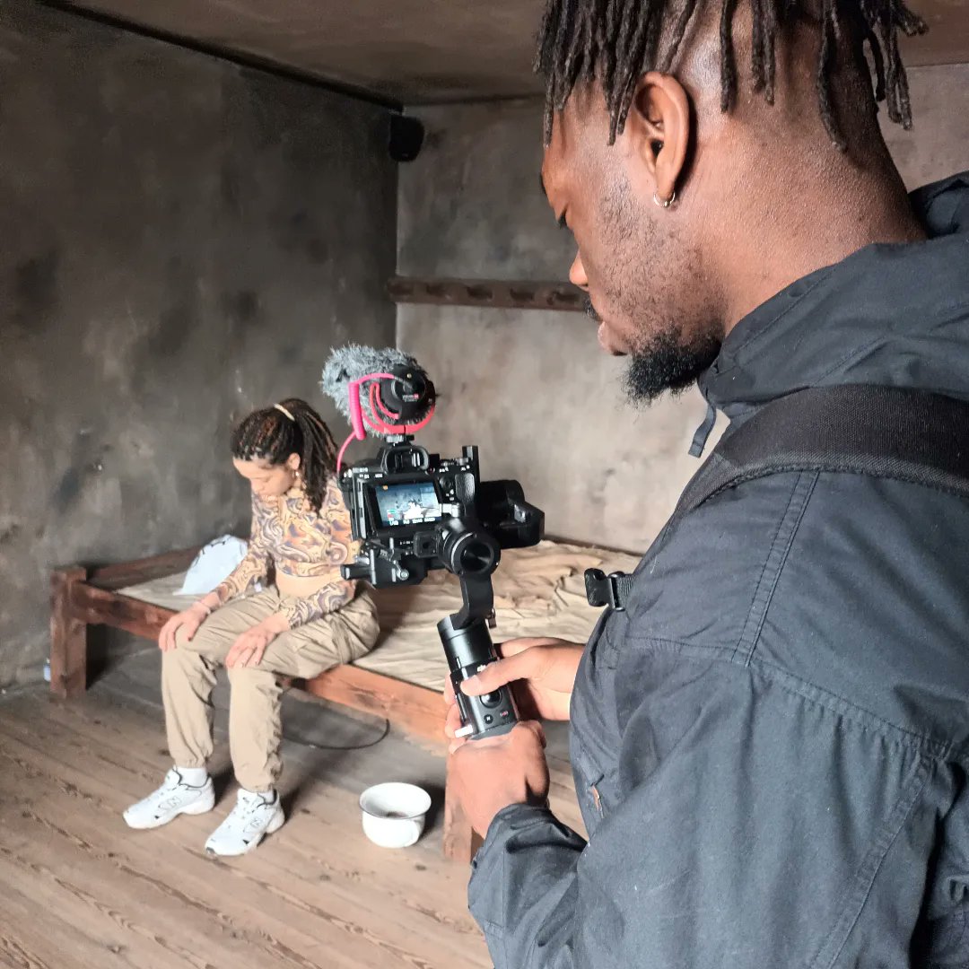andreanhj's tweet photo. Tiny moments of preparation and play 'something extraordinary is about to happen...' @JusticeMuseum 

@jamesomar @OmariMarsalis @trekkah_ @JayaHadADream @Sandhuwrites 

#performance #intervention #SpokenWord #museum https://t.co/iXnn07rrXU