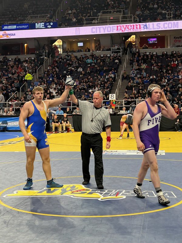 pinpoints6's tweet photo. Homer’s own continuing to rewrite the record books! Day 2 starts with the semifinal round today at 9:30 am! Some great wrestling from all over NYS #bluepride #characterking #finish https://t.co/9UIiKoi5Rf