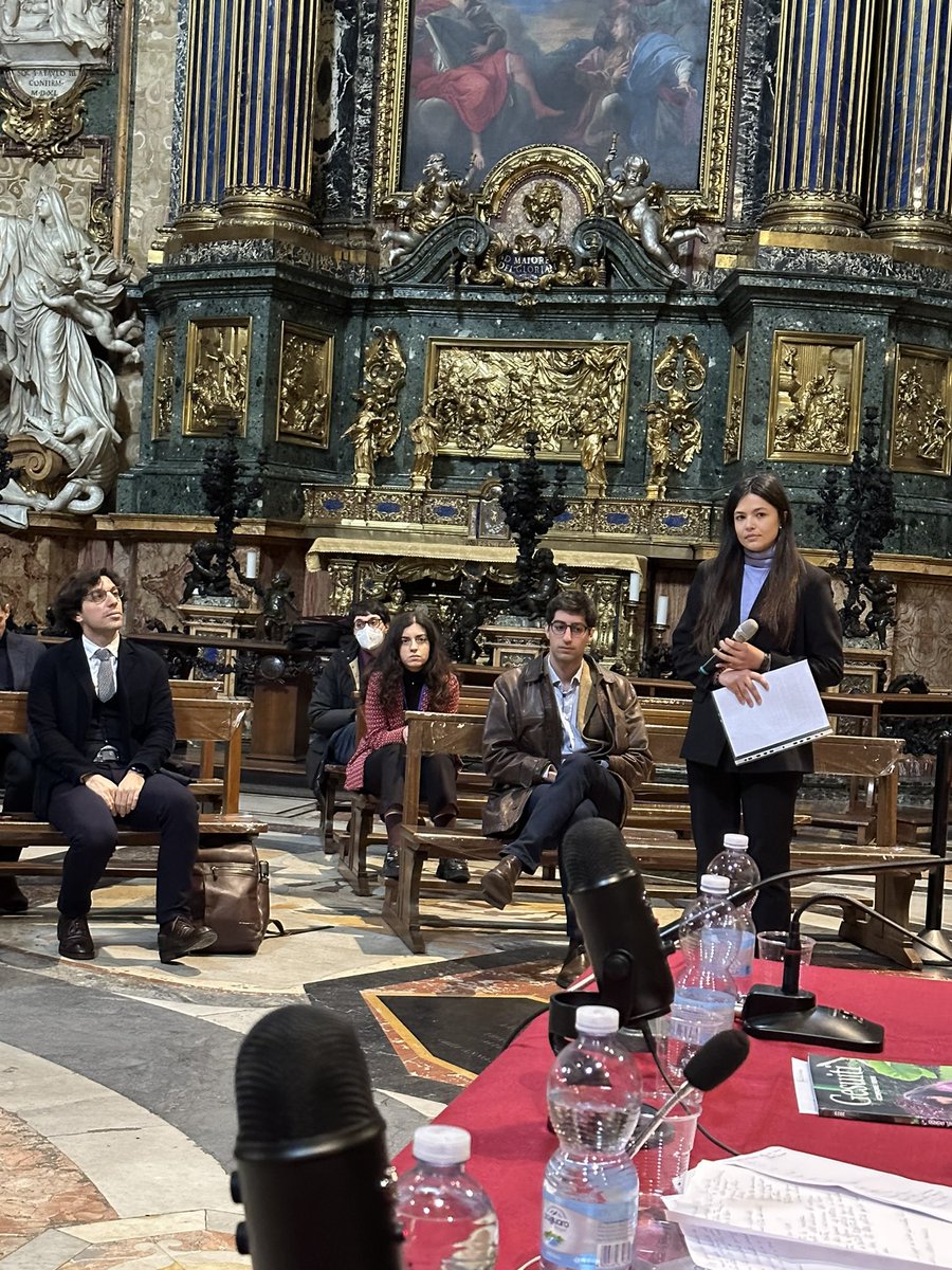 OcchettaF's tweet photo. Grazie mille a @connessioniFP 
Adesso lavori di gruppo e poi pranzo condiviso.
Con @cafiero_cc e @luigibartone https://t.co/Pk1fAGNOXH