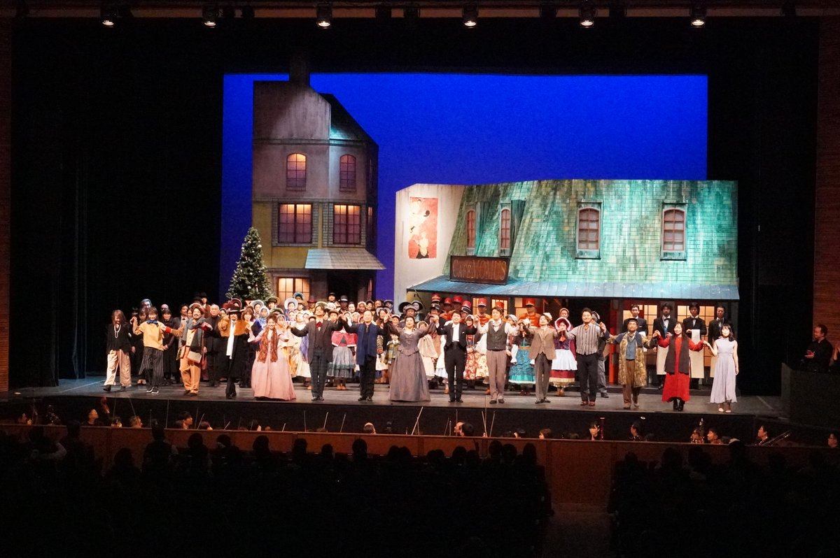 #しまね県民オペラ2023 #ラ・ボエーム
無事に初日の幕が開きました！
ご来場頂きました皆様ありがとうございました。
素敵な感想の数々に心が震えます。
泣いても笑っても明日で最後。
どうかこの機会をお見逃しなく！！
明日も当日券は13時45分より販売いたします♪
cul-shimane.jp/hall/event/?fi…