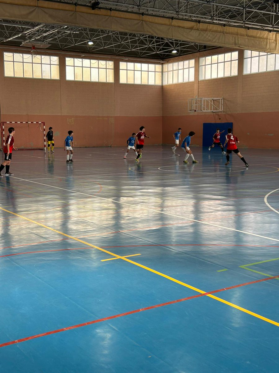CDADFINEM's tweet photo. 📸 Nuestro equipo cadete se ha medido este sábado al CD San Felipe Neri 🆚
⚽ #CDADFINEM https://t.co/FxJQKrqoXg