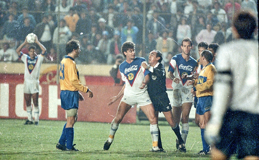SancadillaNorte's tweet photo. Las fotos retro del @TigresOficial vs. @ClubAmerica https://t.co/b24dJPMSVl