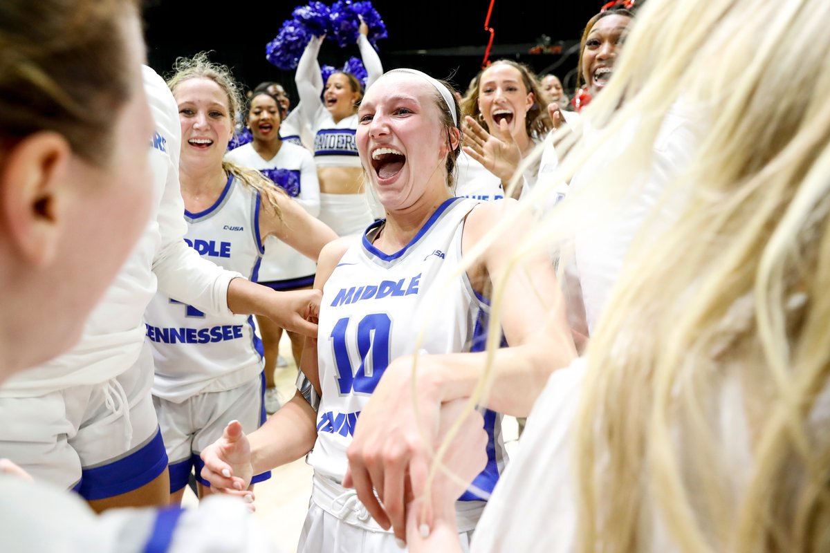 Conference USA (@conferenceusa) on Twitter photo ๐ง๐ผ๐๐ฟ๐ป๐ฎ๐บ๐ฒ๐ป๐ ๐ ๐ฉ๐ฃ
Jalynn Gregory (<a href="/GregoryJalynn/">Jalynn Gregory</a>), <a href="/MT_WBB/">Middle Tennessee Women's Basketball</a>
17.7 PPG | 5.3 REB | 90% FT
#HoopsAtTheStar โญ๏ธ | #CUSAWBB ๐ ๐ง๐ผ๐๐ฟ๐ป๐ฎ๐บ๐ฒ๐ป๐ ๐ ๐ฉ๐ฃ
Jalynn Gregory (<a href="/GregoryJalynn/">Jalynn Gregory</a>), <a href="/MT_WBB/">Middle Tennessee Women's Basketball</a>
17.7 PPG | 5.3 REB | 90% FT
#HoopsAtTheStar โญ๏ธ | #CUSAWBB ๐