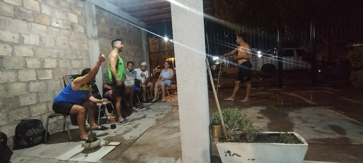Mí viejo todavía parece niño