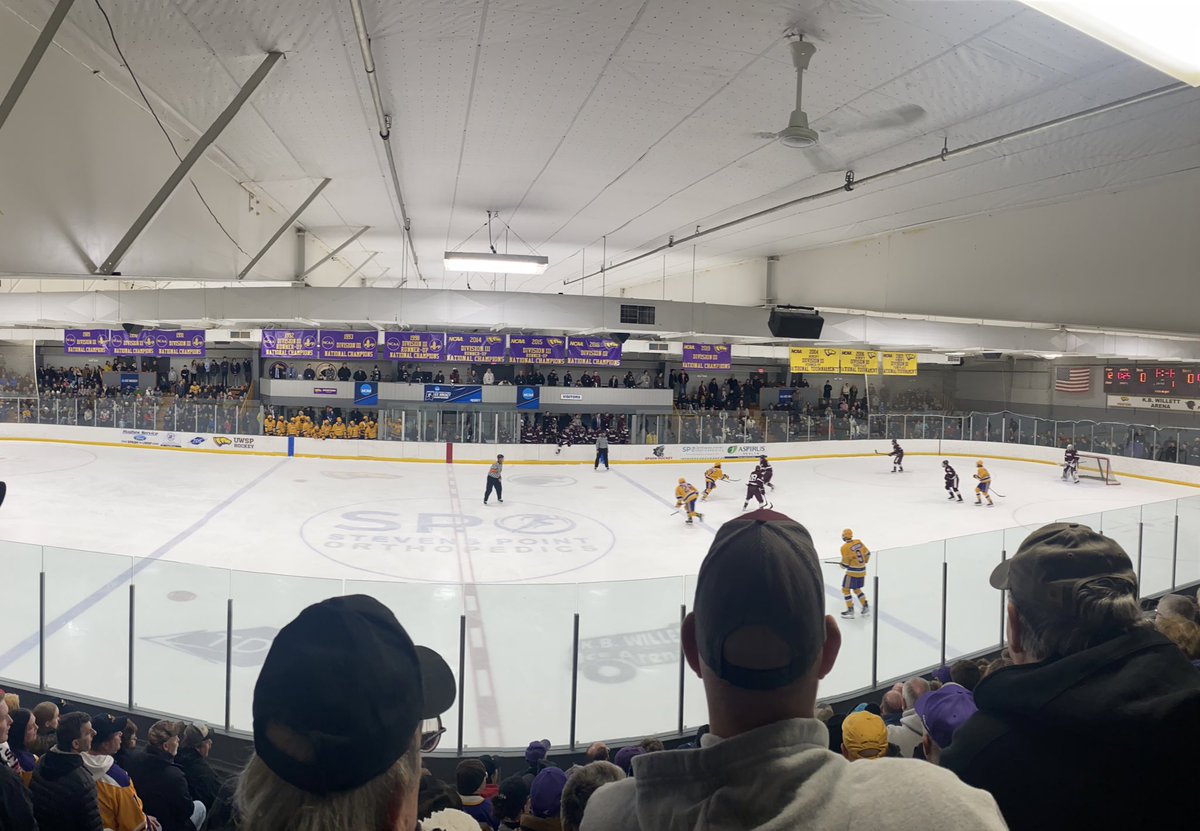 UWSPFootball's tweet photo. Packed house tonight at K.B Willett Arena to support the 6 Time National Champs

 @UWSPMhockey 

#RollDawgs
#PlayoffHockey https://t.co/IxfeEqqRJX